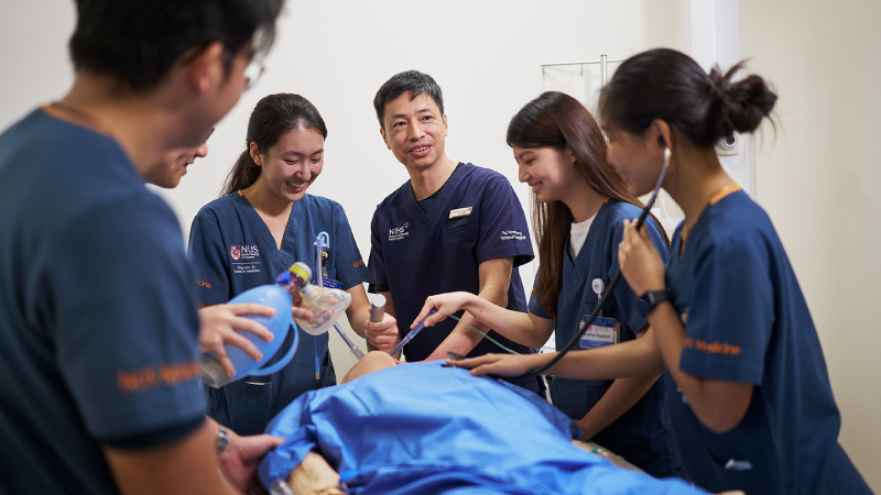 Clinical Associate Professor Gerald Chua with medical students