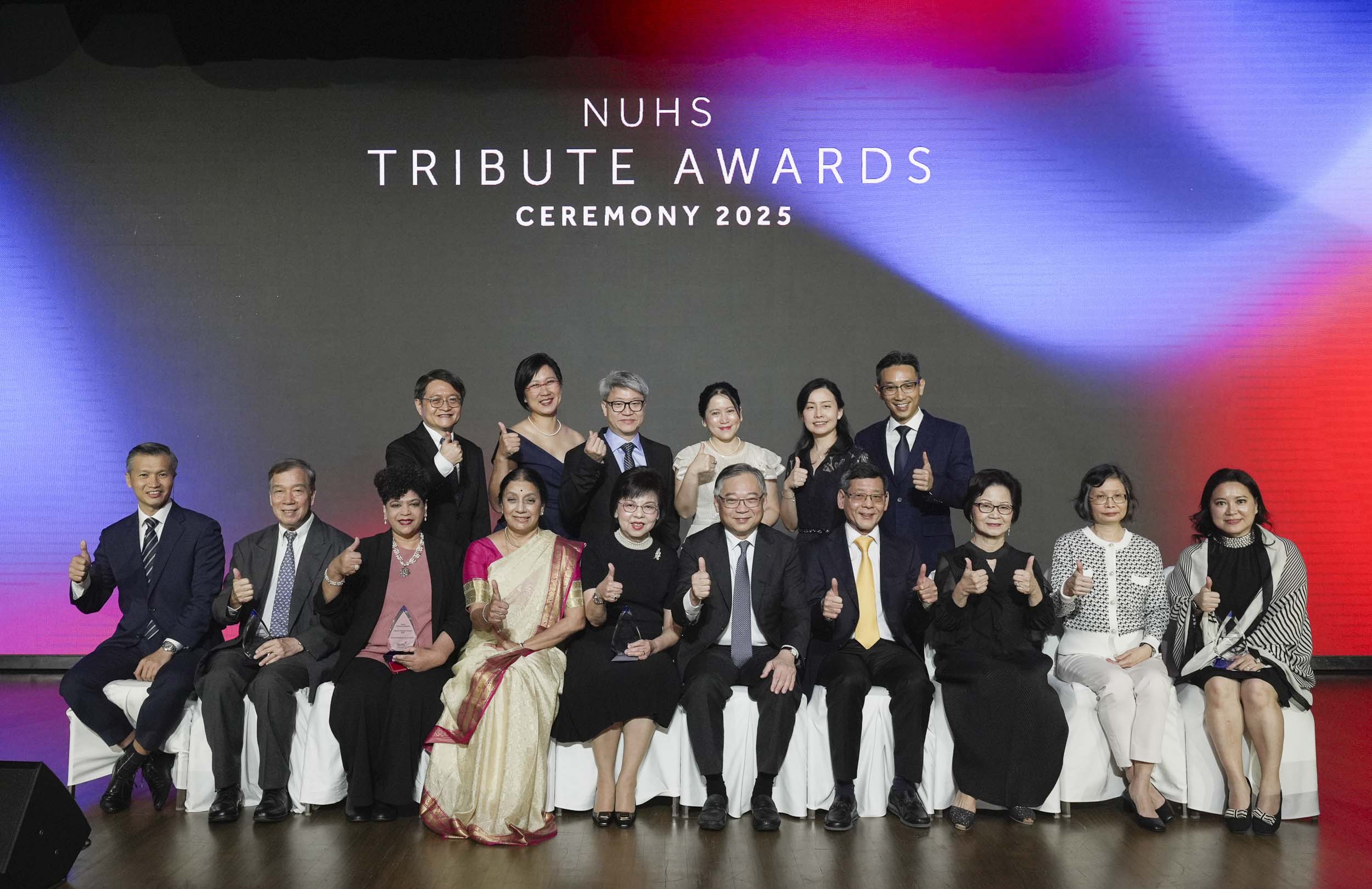 Master Clinician Award, Research Excellence Award and Outstanding Mentor Award recipientswith Deputy Prime Minister Mr Gan Kim Yong and NUHS Chief Executive Prof Yeoh Khay Guan