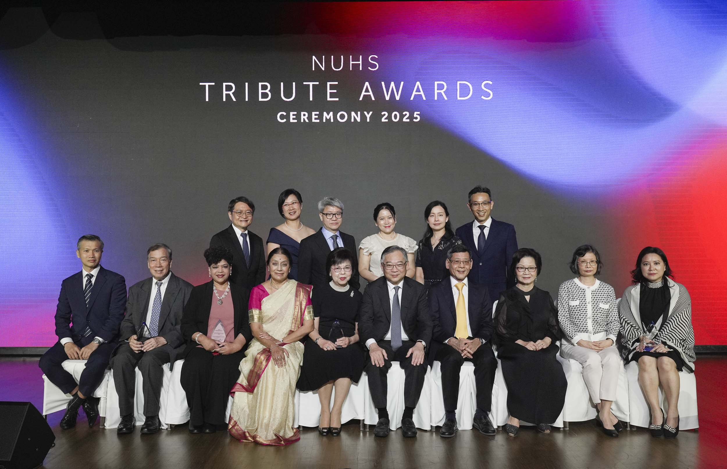 Master Clinician Award, Research Excellence Award and Outstanding Mentor Award recipients with Deputy Prime Minister Mr Gan Kim Yong, NUHS Chief Executive Prof Yeoh Khay Guan